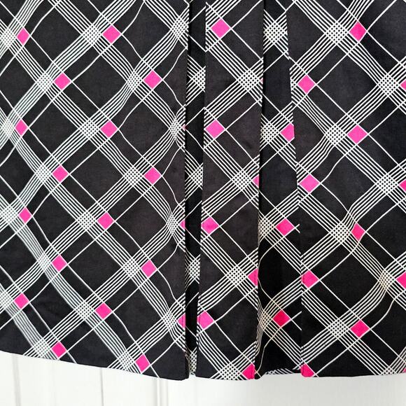 Lady Hagen Golf Sport Skort Skirt 16 Black Pink White Plaid Like New Athletic - Picture 3 of 7